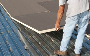 benefits of insulating Airidh A Bhruaich flat roofing